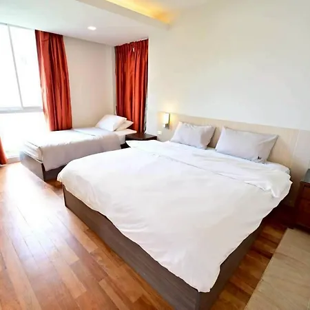 Fiscus 3 Bedrooms With Private Pool. Villa *