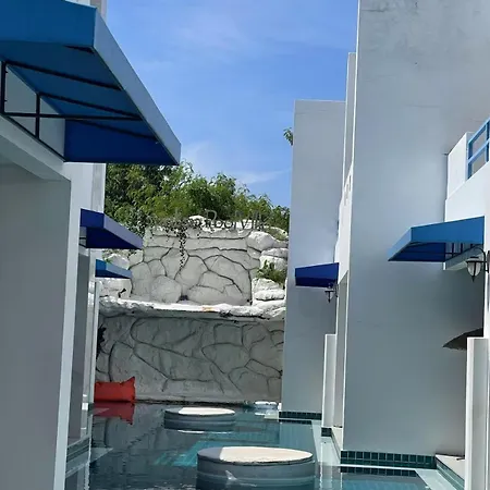 Homestay Monalisa Pararise Pool