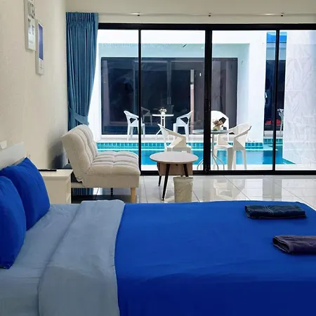 Monalisa Pararise Pool Homestay *