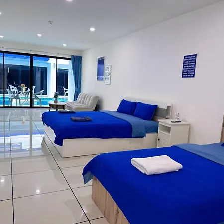 Homestay Monalisa Pararise Pool *