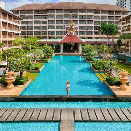 The Heritage Beachfront Resort Pattaya
