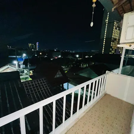 Farang House