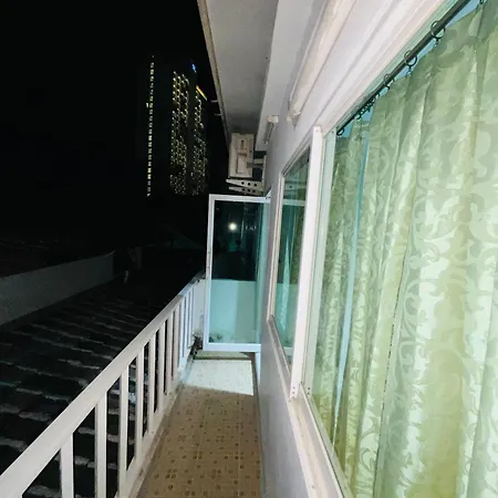 Farang House 3*