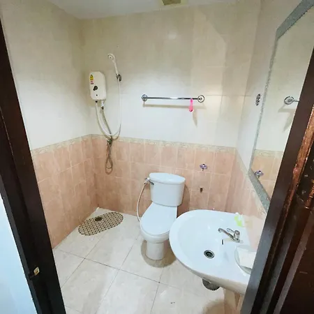 Farang House Aparthotel