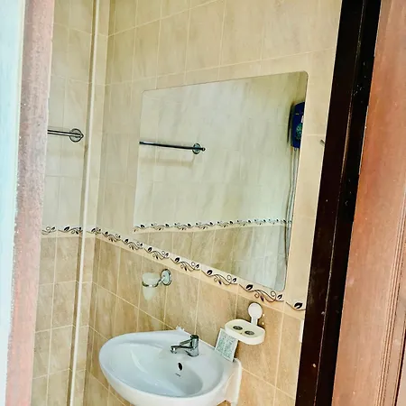 Aparthotel Farang House 3*