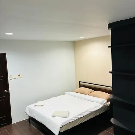 Farang House