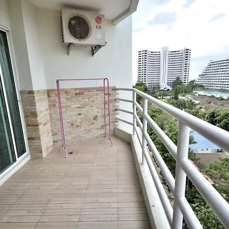Sea-view With Large Balcony - View Talay 5d Pattaya