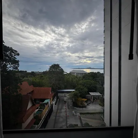 Andromeda Aparthotel 3*