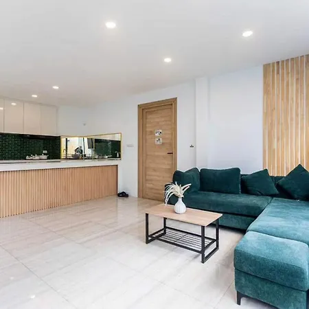 Susu By Facai 4br Swimming Pool Pattaya