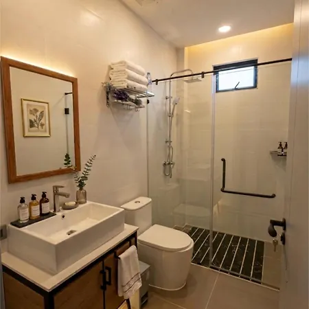 Villa Amarin - Huge 7 Bedroom Private Pool House In Next To Walking Street