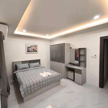 Corrib Village Phratamnak Cozy 4 Bdr Pool