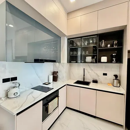 La Richie - Luxury Townhouse In A Comfortable Area Villa *