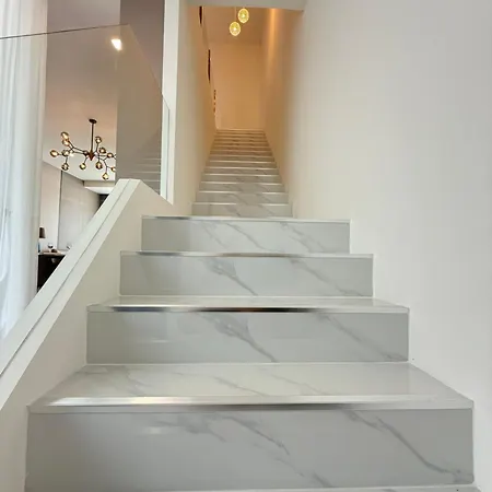 La Richie - Luxury Townhouse In A Comfortable Area *