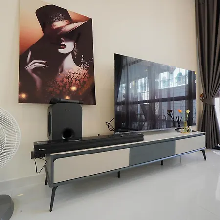 Amarin - Huge 7 Bedroom Private Pool House In Next To Walking Street Villa *