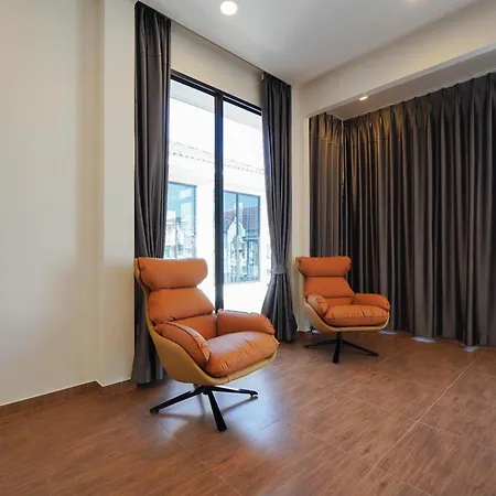 Villa Amarin - Huge 7 Bedroom Private Pool House In Next To Walking Street *