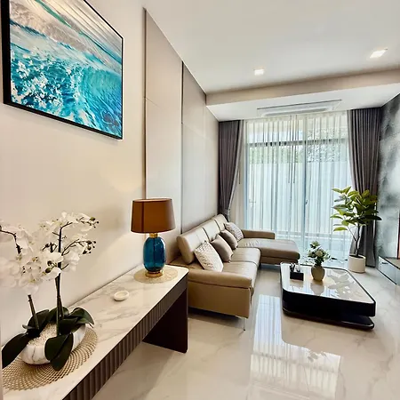 La Richie - Luxury Townhouse In A Comfortable Area Villa