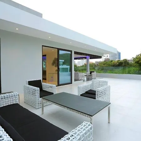 Villa 1600m Nearly Walkstreet Elevator Pattaya