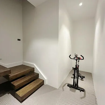 1600m Nearly Walkstreet Elevator