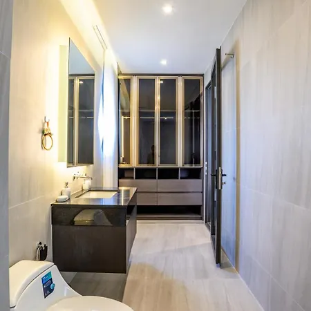 Villa Modern 4br Pool In Good Location *