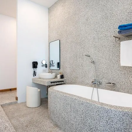 Villa Location 5br Pool Downtown