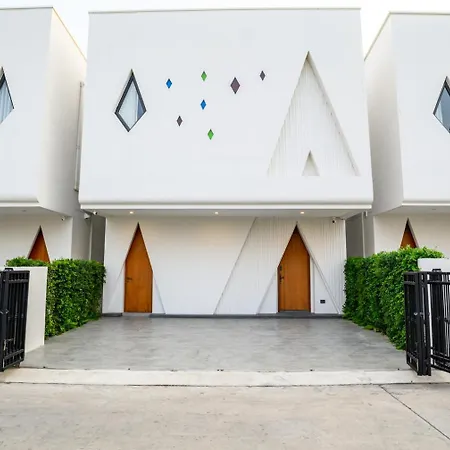Modern 4br Pool In Good Location Villa *