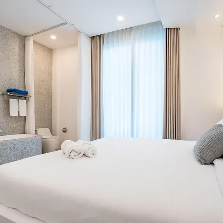 Walking Street 5 Bedroom 7bath Ktv Swimming Pool Villa Pattaya