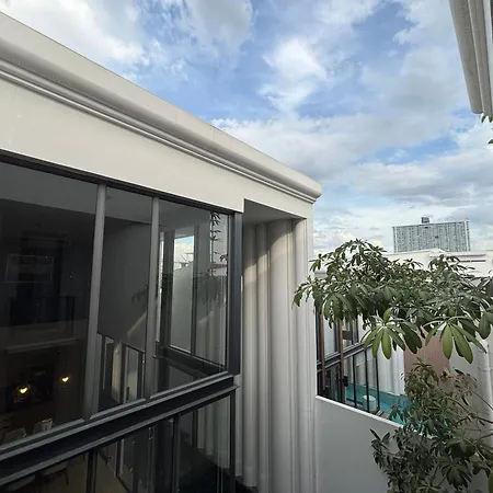 芭提雅inara网红独栋泳池别墅-四房五卫-烧烤台球桌-市中心10分钟到步行街 Villa Pattaya