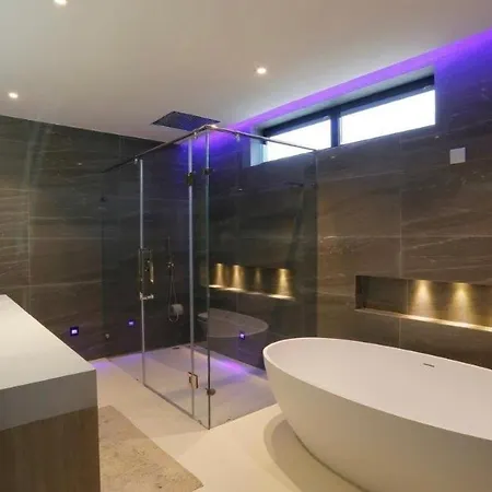 1600m Nearly Walkstreet Elevator Pattaya