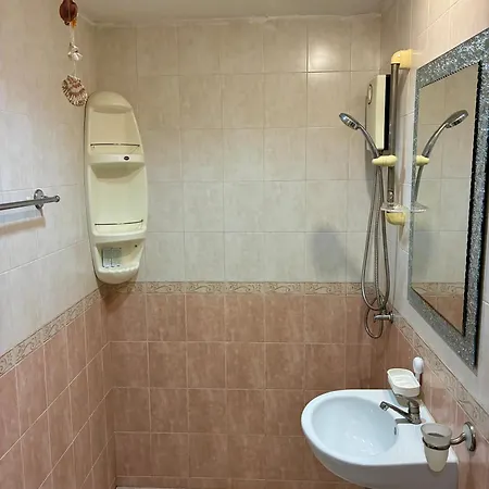 Aparthotel Farang House 3*