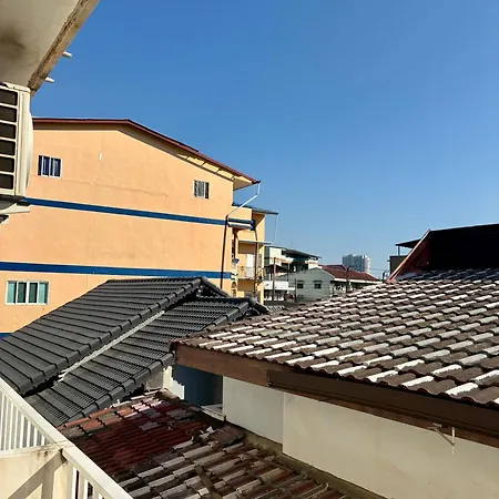 Farang House Aparthotel Pattaya