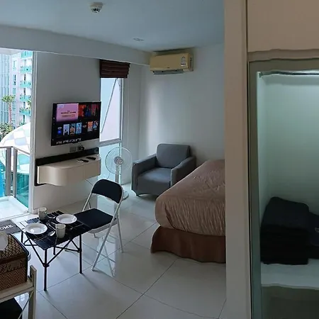 - Pool View - C1 Ccr Apartment