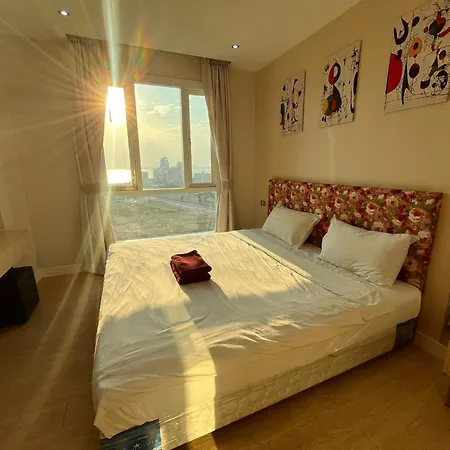 2 Bed Seaview -best Of Location A Gem Apartment *
