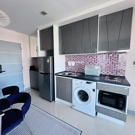 Apartment Shared Only For Women Only One Person *