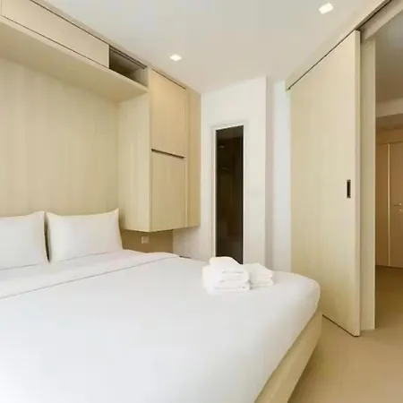 1 Bedroom French Style With Lagoon Pool Apartment *