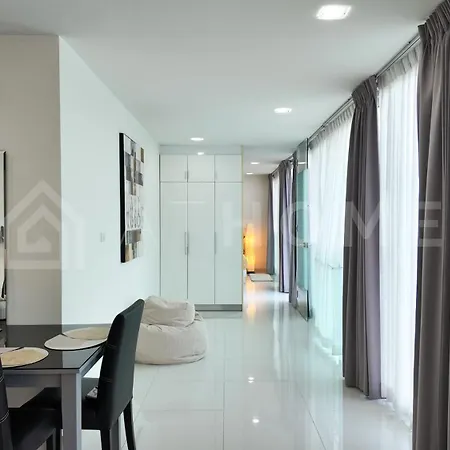 Apartment Club Royal *