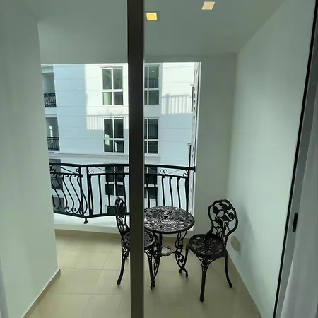 Beautiful 1 Bedroom With Big Balcony And Lagoon Pool Pattaya