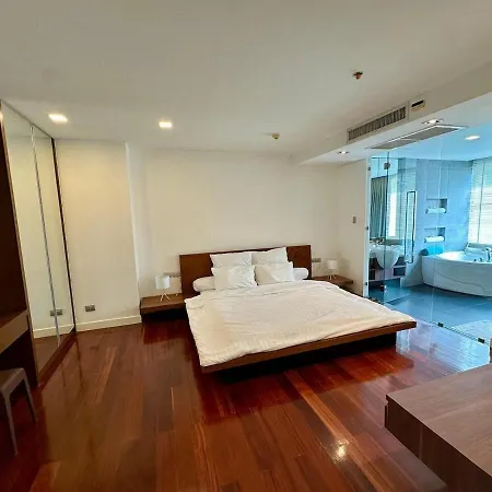 Fancy Beachfront Apartment *