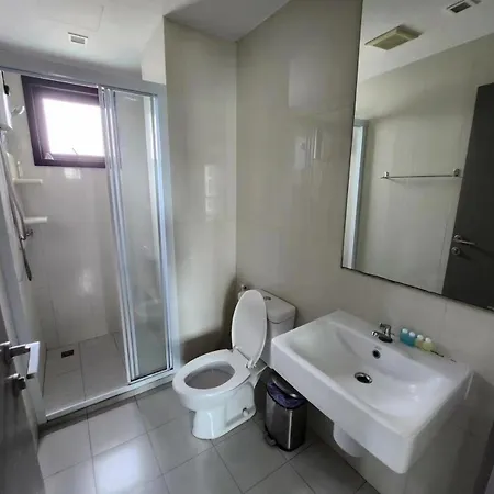 The Base海景网红顶层无边泳池 双卧室套房 海滩3分钟 Apartment Pattaya
