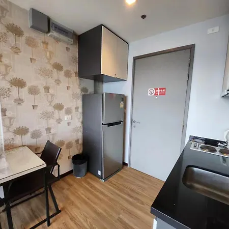 Apartment The Base海景网红顶层无边泳池 双卧室套房 海滩3分钟
