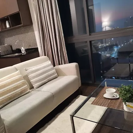 Apartment Posh 284 *