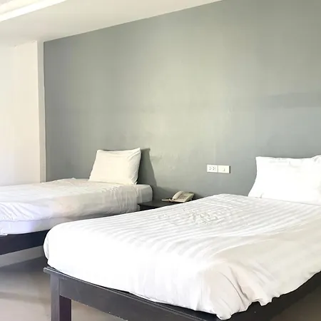 Sunday Wongamat Privacy Hotel
