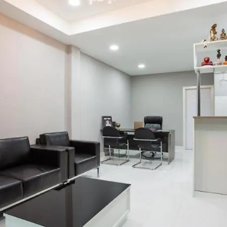 K Station Hotel