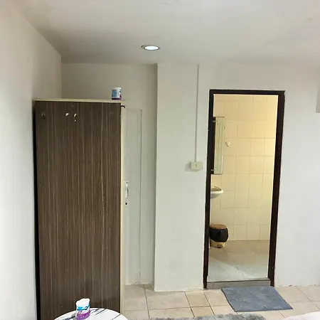 Farang House Pattaya