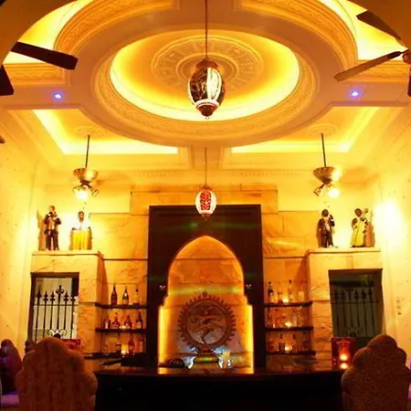 Hotel Four Seasons Place