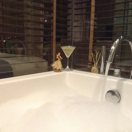 Apartment Everyday Beachfront Stylish Luxury Jomtien *