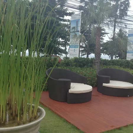 Everyday Beachfront Stylish Luxury Jomtien