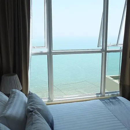Everyday Beachfront Stylish Luxury Jomtien Pattaya