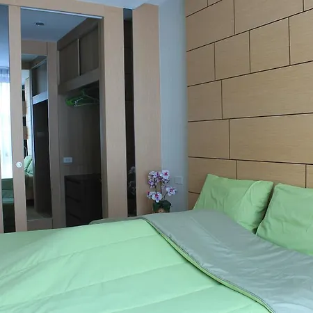 Apartment The Chezz By Apple & Frank Pattaya