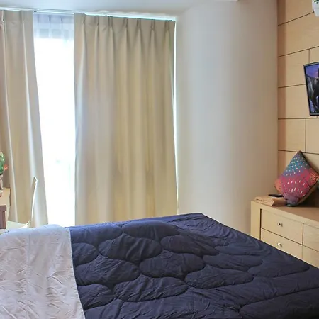 Apartment The Chezz By Apple & Frank *