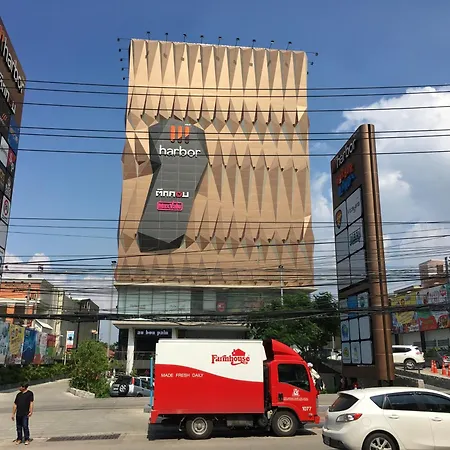 Apartment The Chezz By Apple & Frank Pattaya